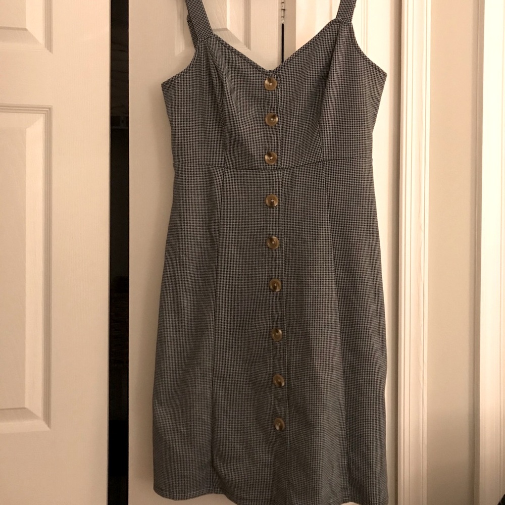 ModCloth Sleeveless Button Dress